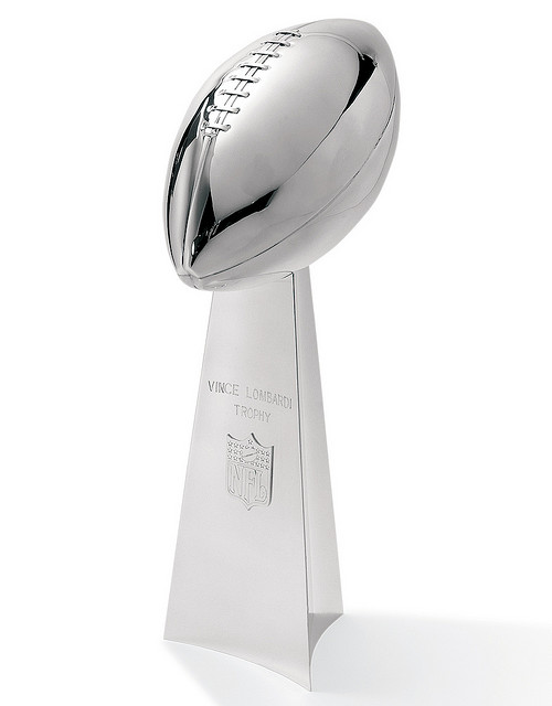 Super-Bowl-Trophy-Size