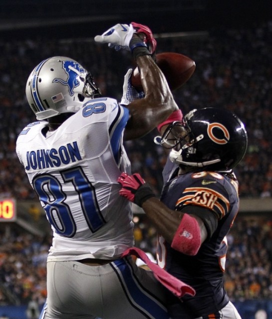 charles-tillman-breaks-touchdown