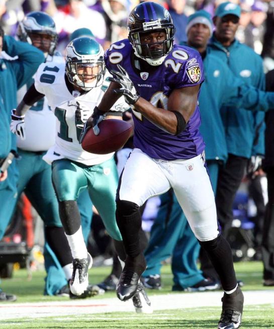 Ed Reed's crafty play at safety is a wildcard in Super Bowl XLVII. He will force Kaepernick into one mis-read interception in this game.