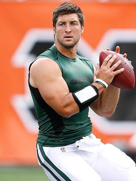 Tim Tebow... Newest New England Patriot.