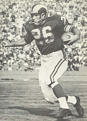 An all purpose threat for the Los Angeles Rams and later the Chicago Bears, Arnett was a 5 time Pro Bowler. Worthy of the Pro Football Hall of Fame, Arnett has been a friend to Taylor Blitz Times since it's inception. I call him "Captain Cutback" and he was right behind Frank Gifford in the lineage of great USC tailbacks.